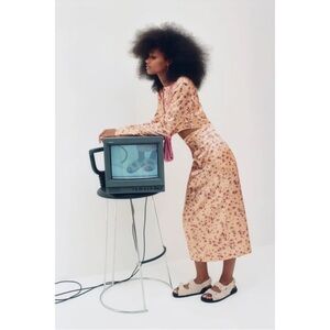 NWT Zara crop floral print top satin blouse 3067419674 peach pastel blouse fairy